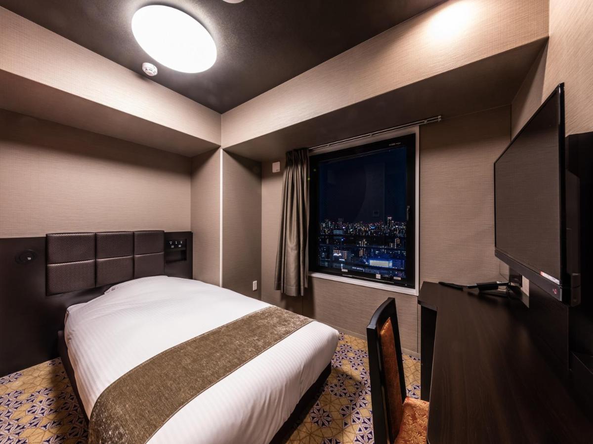Apa Hotel Shin Osaka Eki Tower Exterior foto